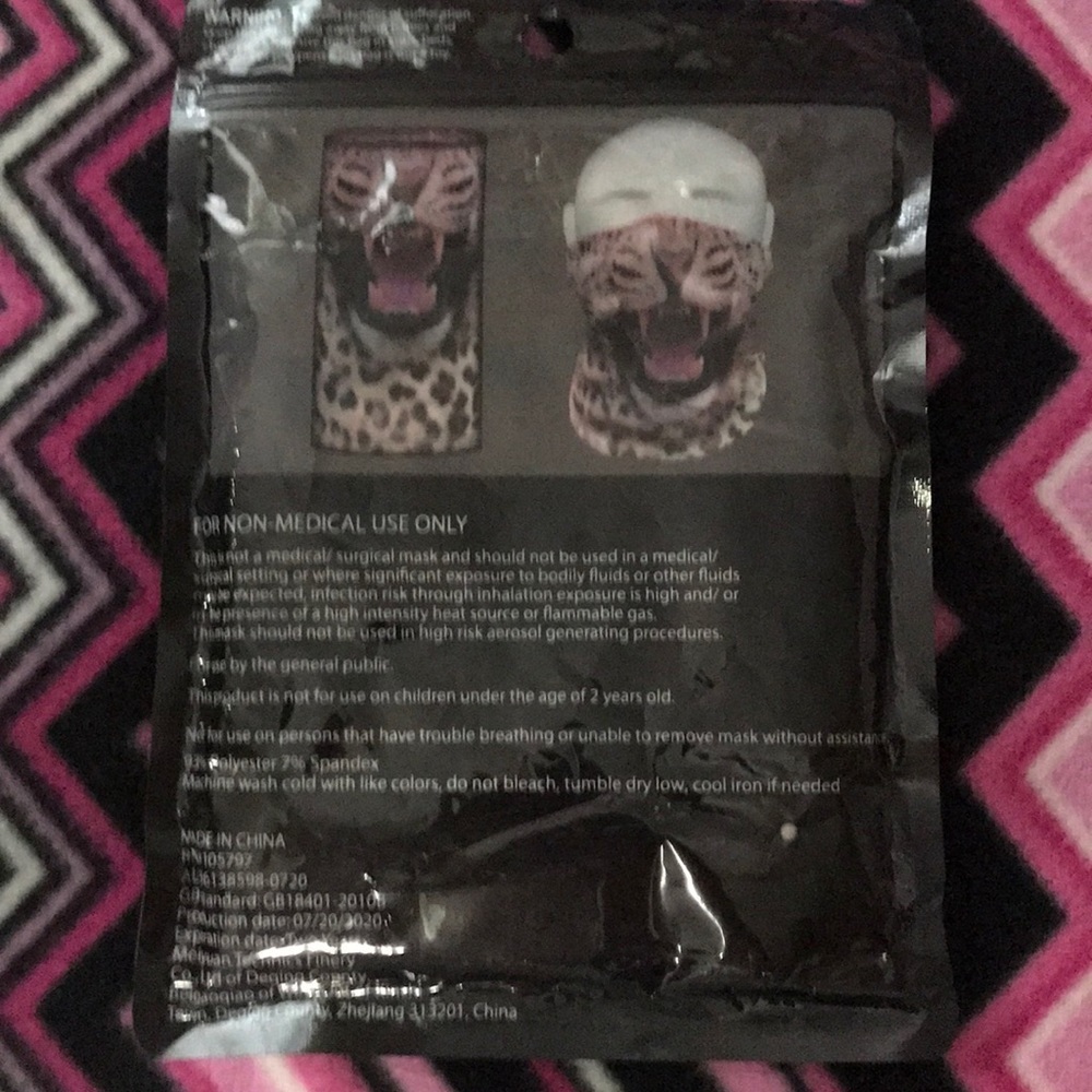 6/$20 New sealed Animal face gaiter